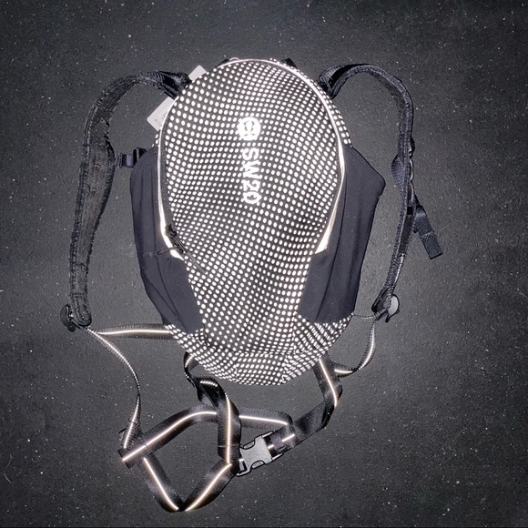 RARE lululemon Fast and Free Reflective Backpack *SW SeaWheeze edition - Picture 2 of 6